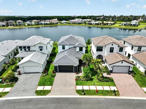 329 SE Fascino Circle Port St Lucie FL 34984