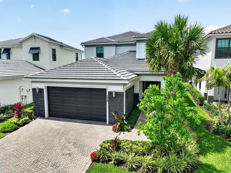 329 SE Fascino Circle Port St Lucie FL 34984