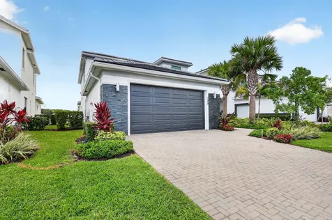 329 SE Fascino Circle Port St Lucie FL 34984