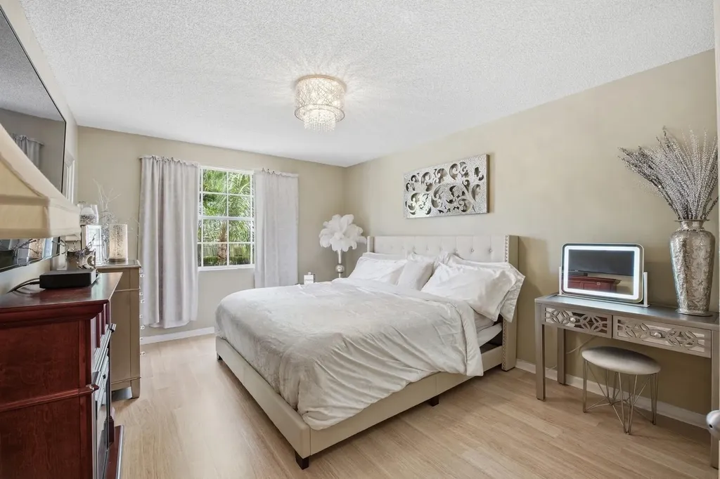 9172 Boca Gardens Parkway Boca Raton FL 33496