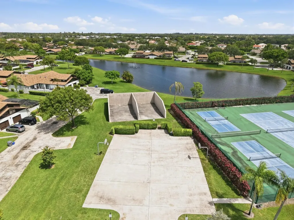 9172 Boca Gardens Parkway Boca Raton FL 33496