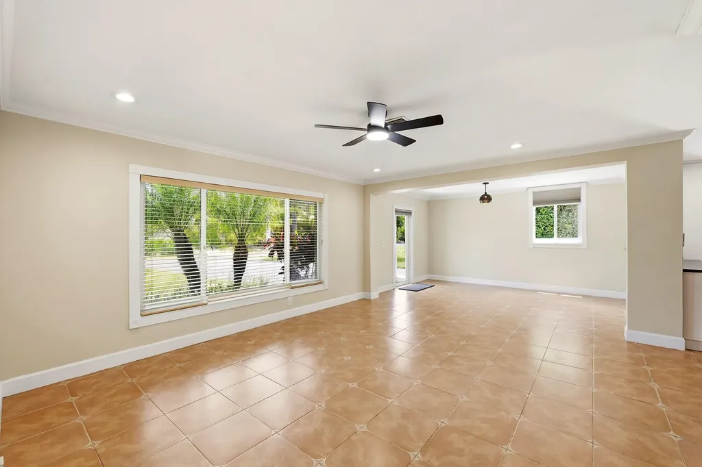 2811 NE 16th Street Pompano Beach FL 33062