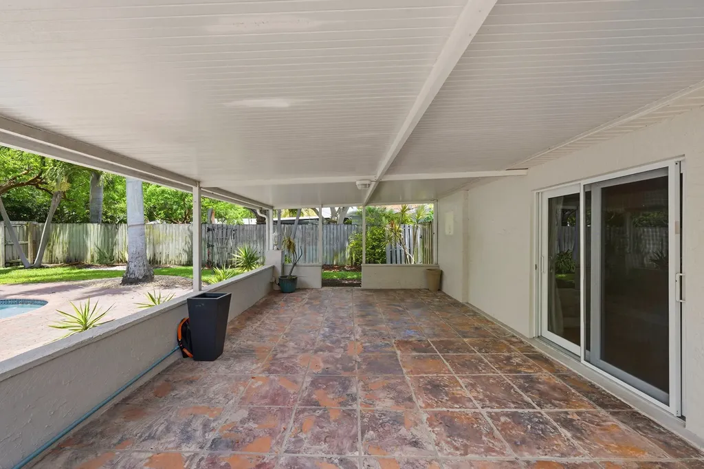 2811 NE 16th Street Pompano Beach FL 33062