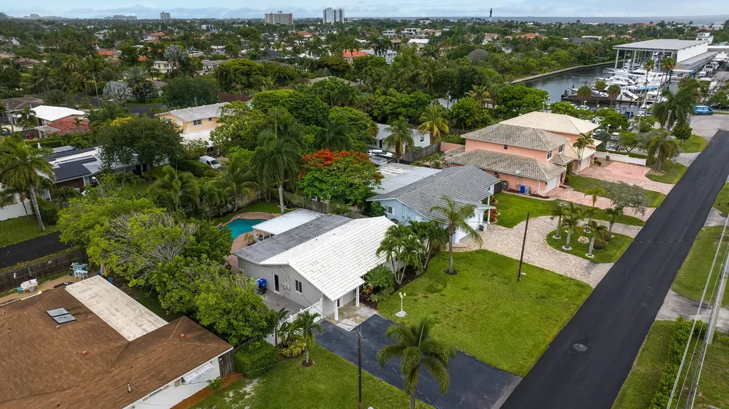 2811 NE 16th Street Pompano Beach FL 33062