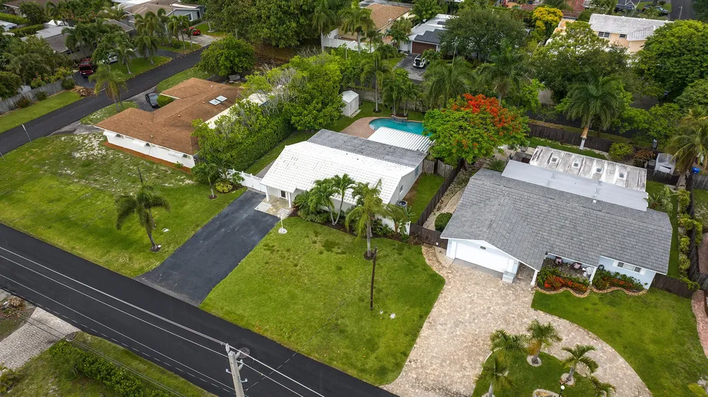 2811 NE 16th Street Pompano Beach FL 33062