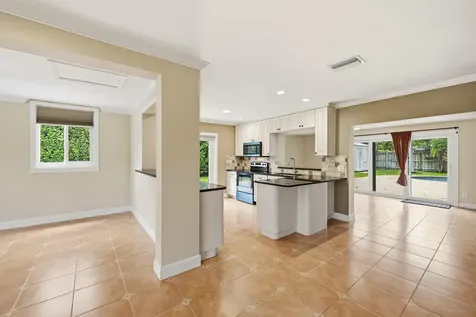 2811 NE 16th Street Pompano Beach FL 33062