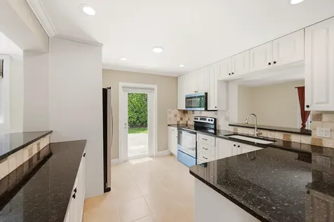 2811 NE 16th Street Pompano Beach FL 33062