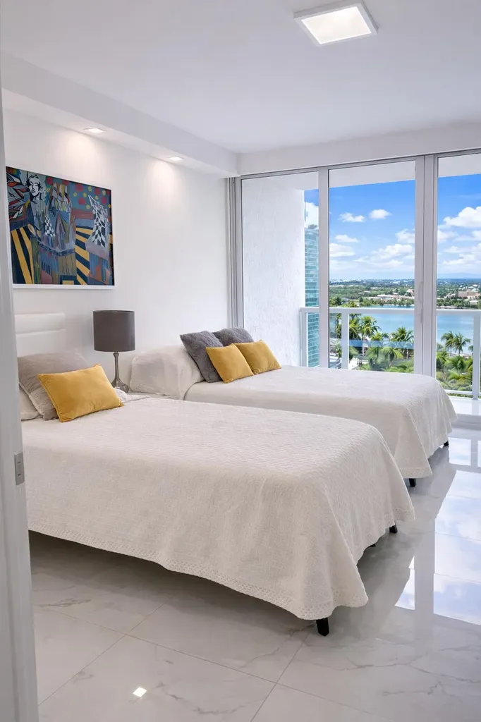 16425 Collins Avenue Sunny Isles Beach FL 33160