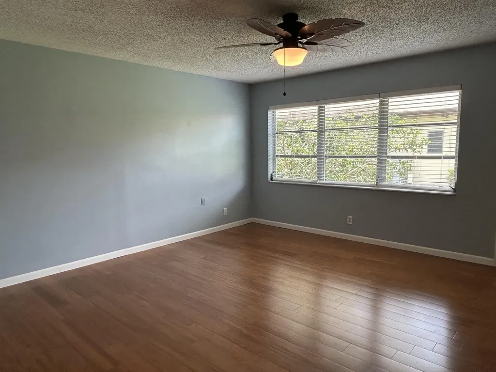 5270 Nesting Way Delray Beach FL 33484