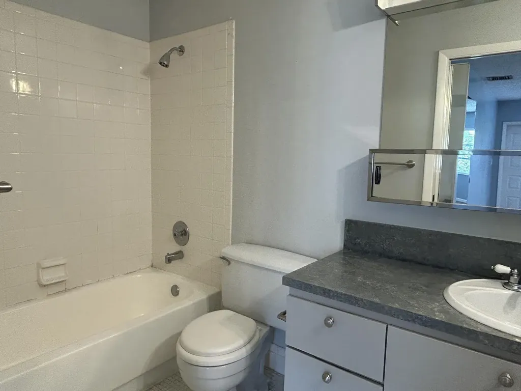5270 Nesting Way Delray Beach FL 33484