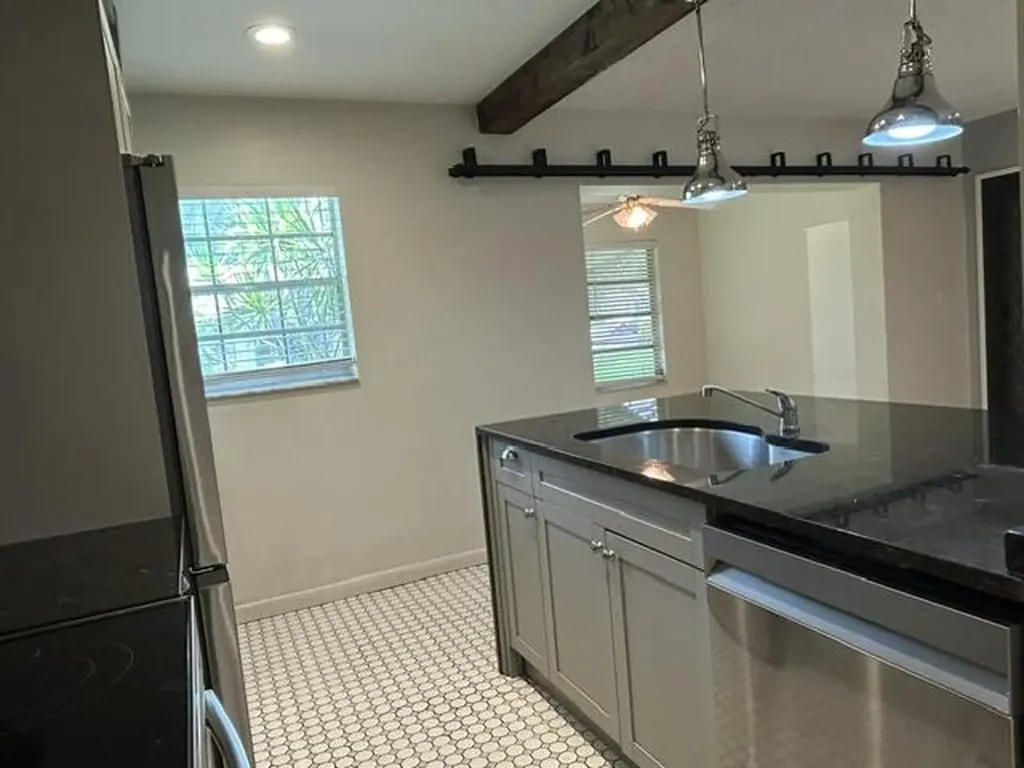 5270 Nesting Way Delray Beach FL 33484