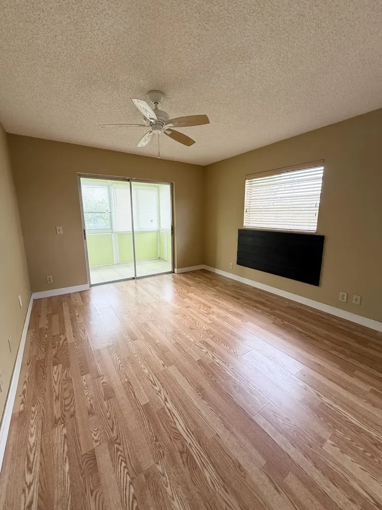 814 Burgundy Q Delray Beach FL 33484