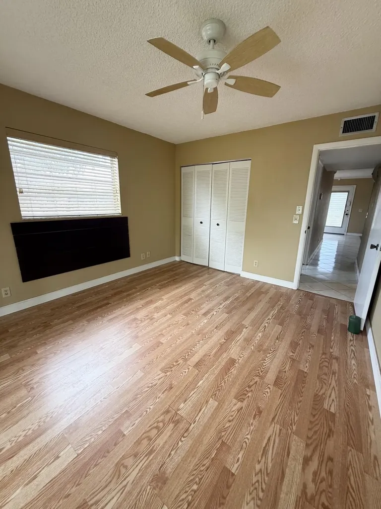 814 Burgundy Q Delray Beach FL 33484