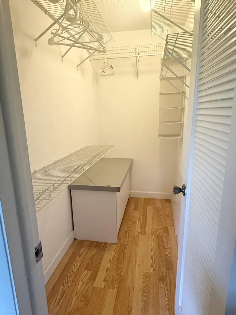 814 Burgundy Q Delray Beach FL 33484