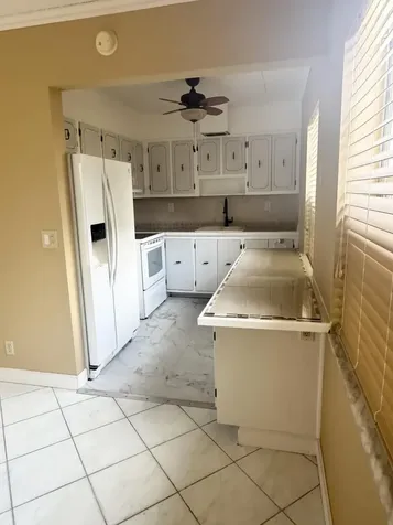 814 Burgundy Q Delray Beach FL 33484