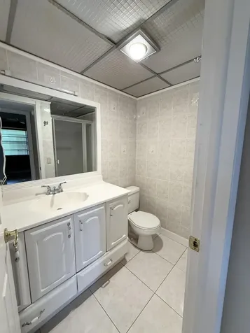 814 Burgundy Q Delray Beach FL 33484