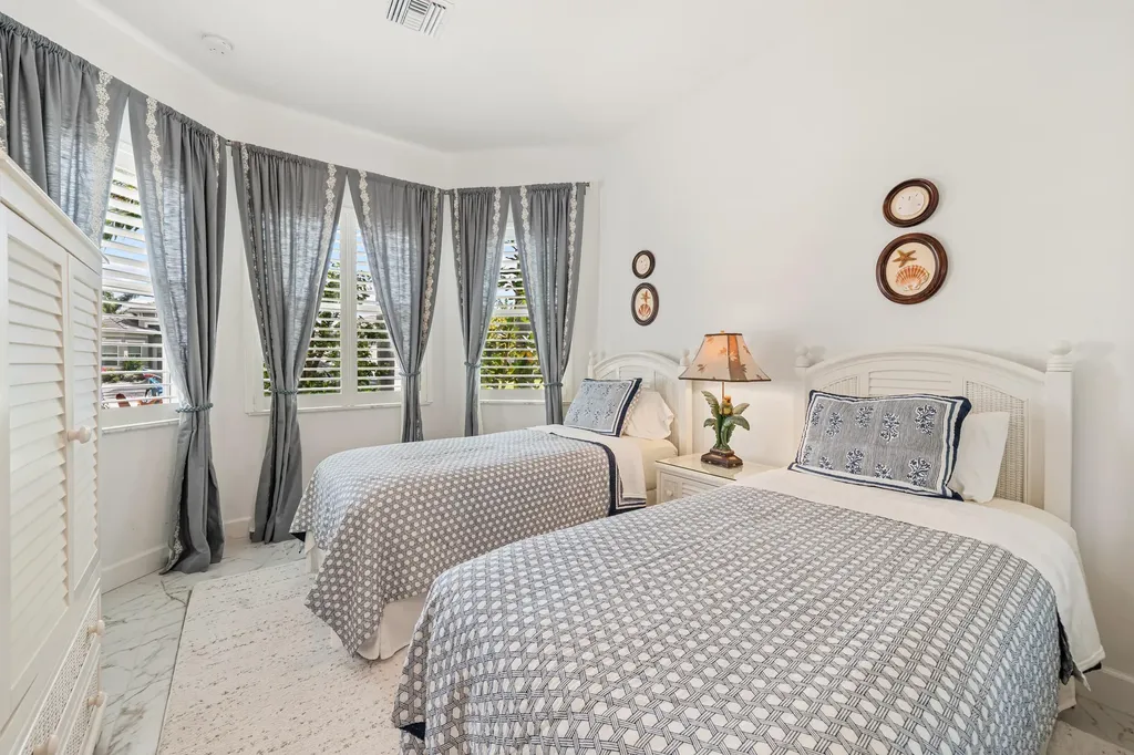 12879 Parrot Pond Road Boynton Beach FL 33473