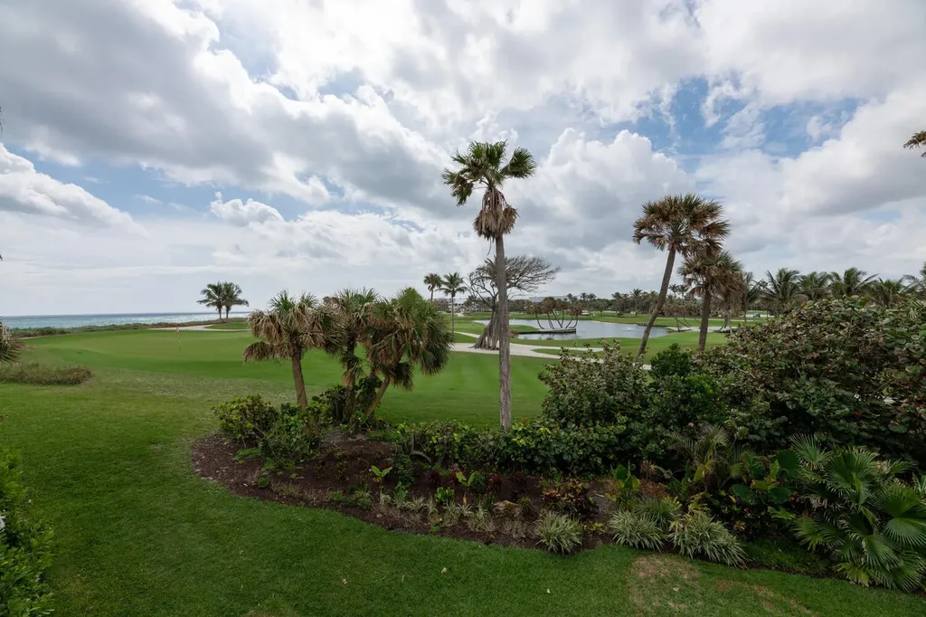 2335 S Ocean Boulevard Palm Beach FL 33480