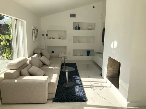 9007 NE 10th Avenue NE Miami FL 33138