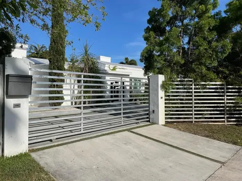 9007 NE 10th Avenue NE Miami FL 33138