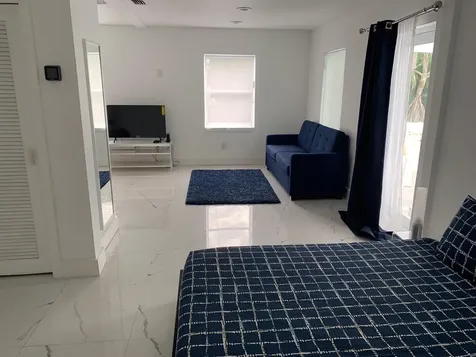 9007 NE 10th Avenue NE Miami FL 33138