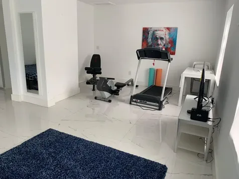 9007 NE 10th Avenue NE Miami FL 33138