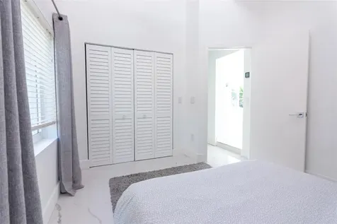 9007 NE 10th Avenue NE Miami FL 33138