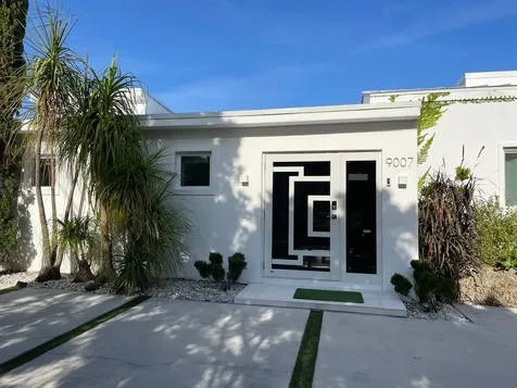 9007 NE 10th Avenue NE Miami FL 33138