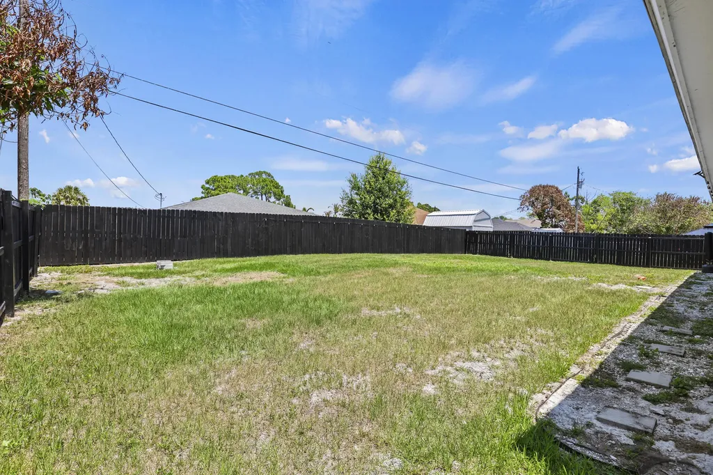 1049 SW Paar Drive Port St Lucie FL 34953