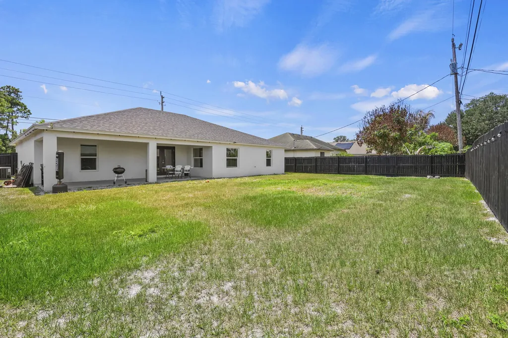 1049 SW Paar Drive Port St Lucie FL 34953