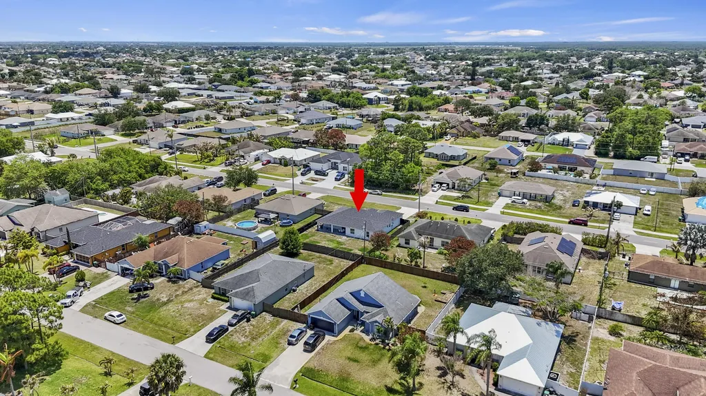 1049 SW Paar Drive Port St Lucie FL 34953