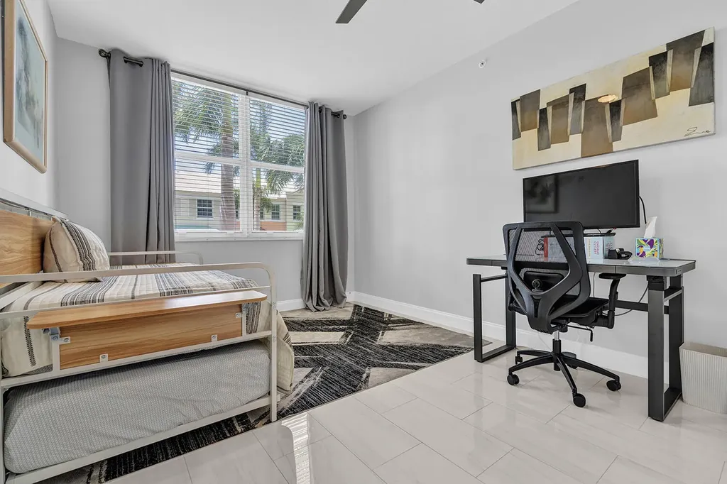 802 W Windward Way Lantana FL 33462