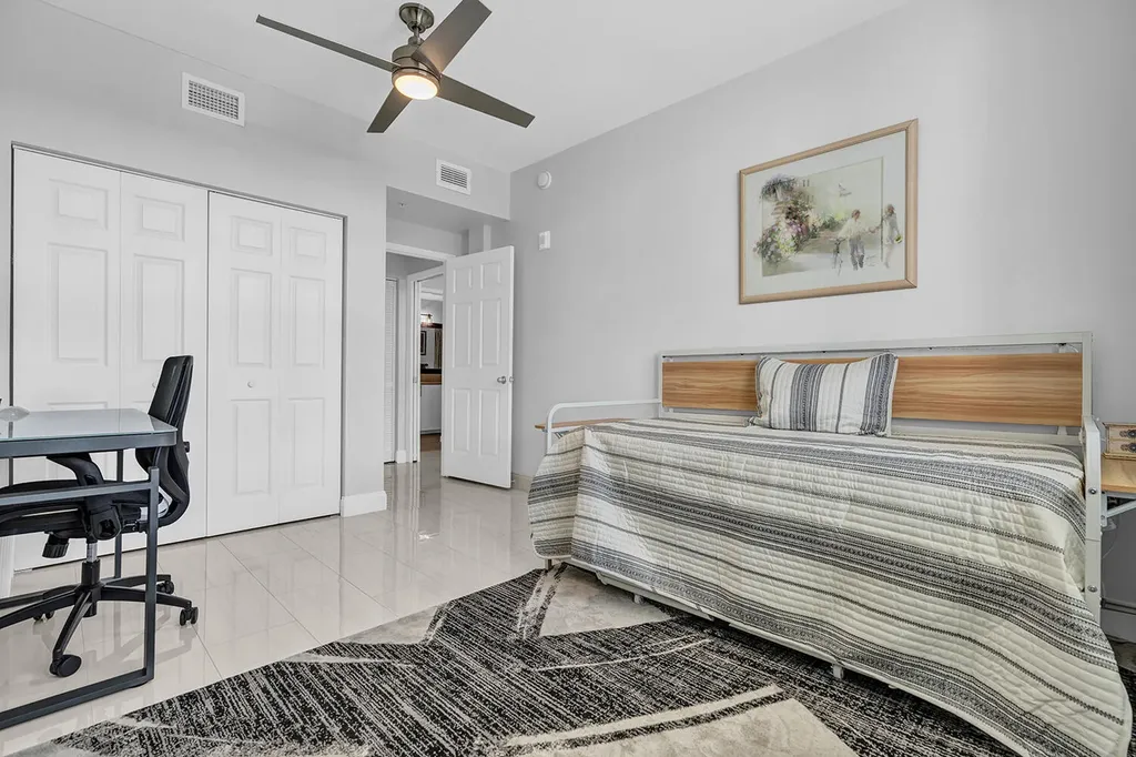 802 W Windward Way Lantana FL 33462