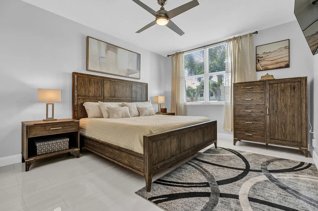 802 W Windward Way Lantana FL 33462