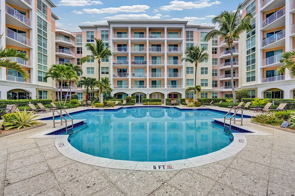 802 W Windward Way Lantana FL 33462