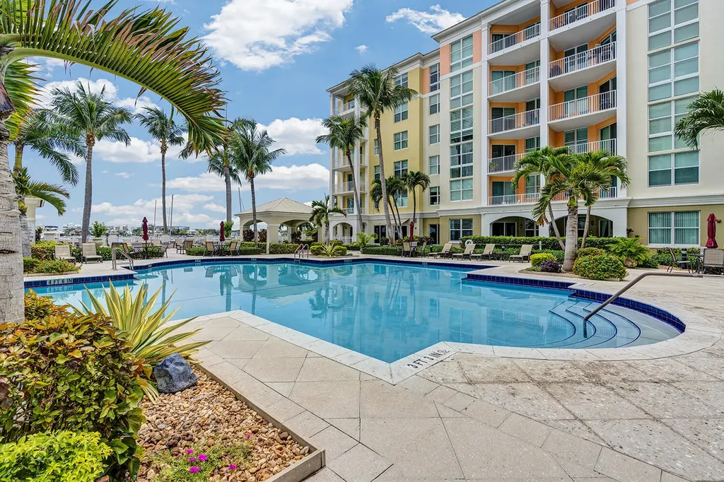 802 W Windward Way Lantana FL 33462