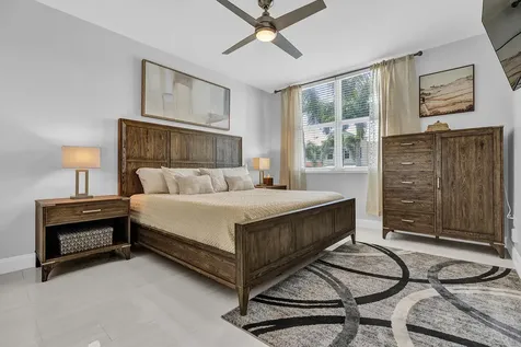 802 W Windward Way Lantana FL 33462