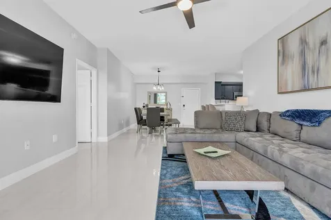 802 W Windward Way Lantana FL 33462