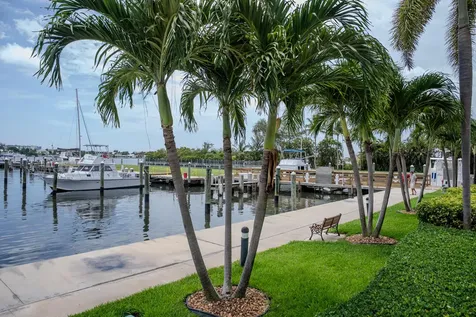 802 W Windward Way Lantana FL 33462