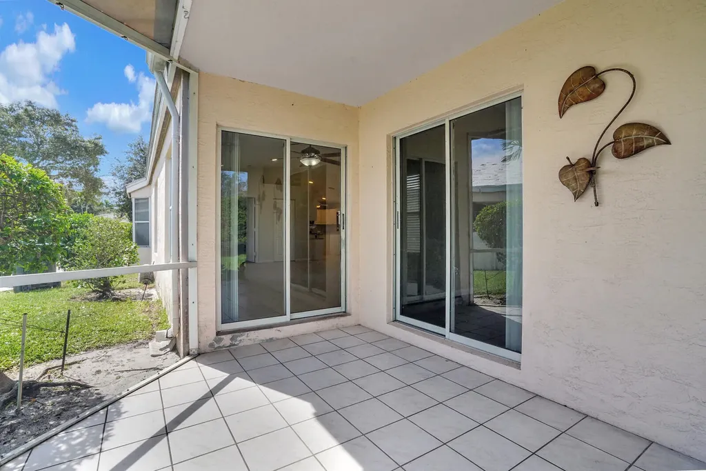 1022 Island Manor Drive Greenacres FL 33413