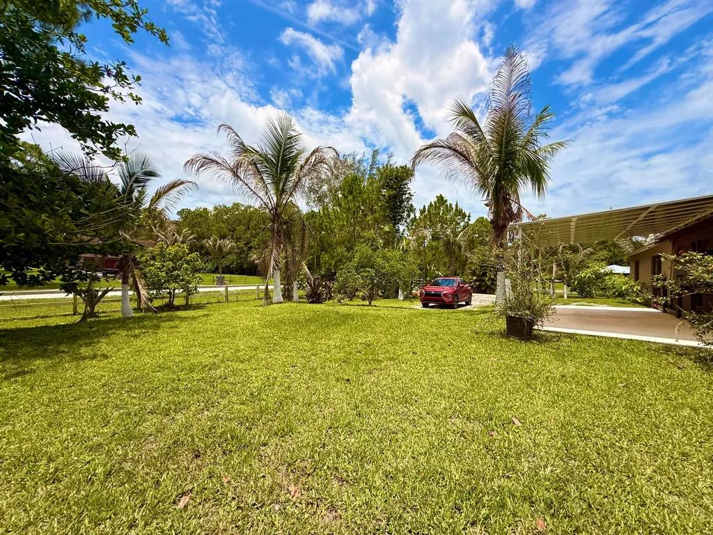 14539 N 60th Court Court N The Acreage FL 33470