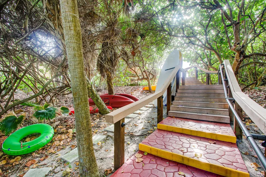 3912 S Ocean Boulevard Highland Beach FL 33487