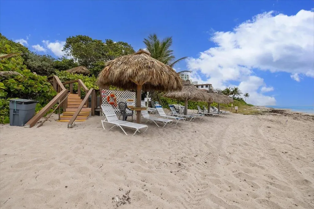 3912 S Ocean Boulevard Highland Beach FL 33487