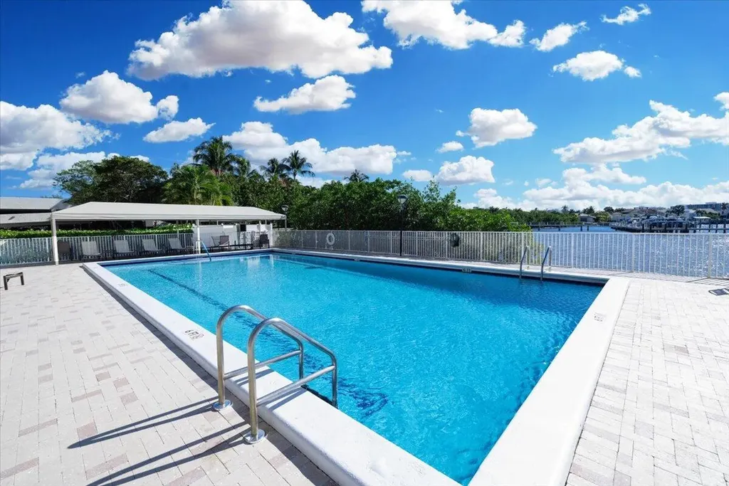 3912 S Ocean Boulevard Highland Beach FL 33487