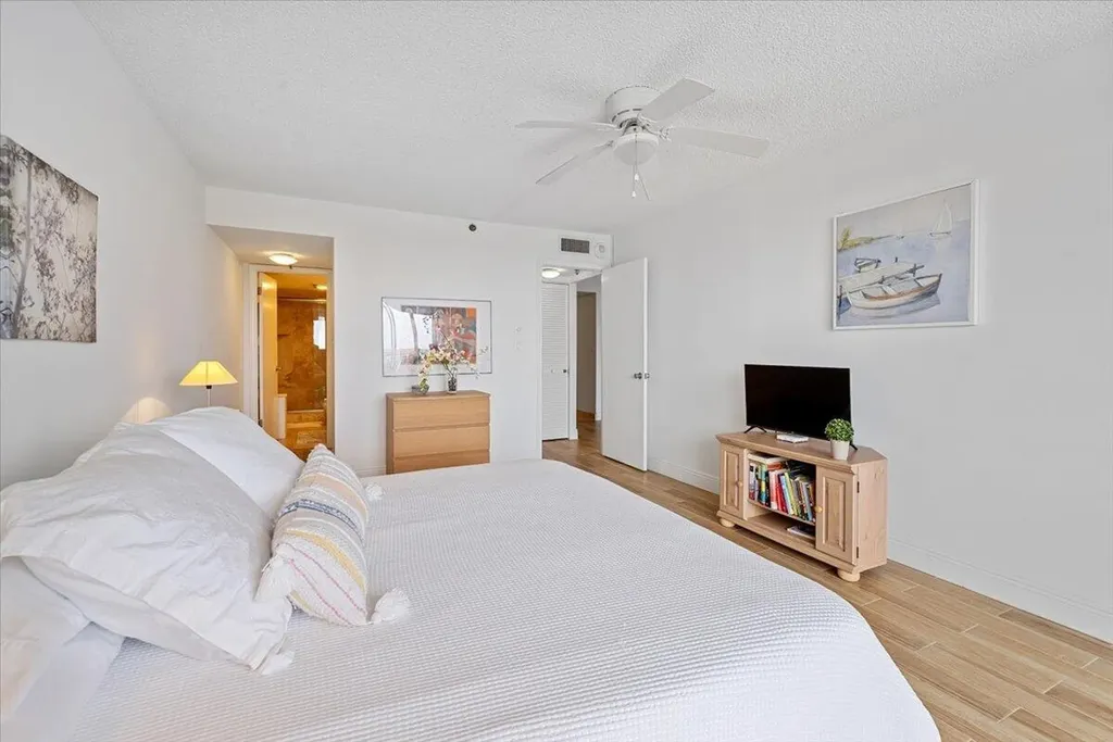 3912 S Ocean Boulevard Highland Beach FL 33487