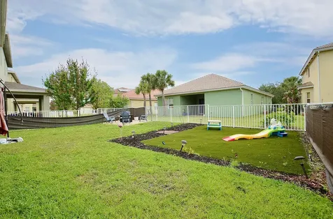 1945 NW Cataluna Circle Port St Lucie FL 34986