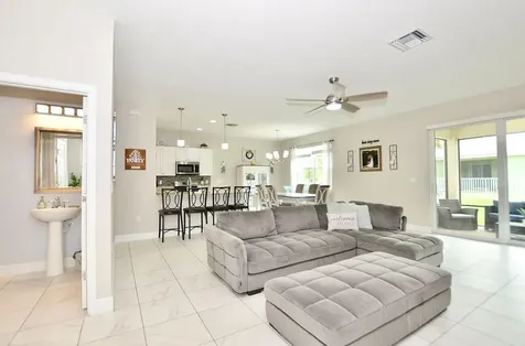 1945 NW Cataluna Circle Port St Lucie FL 34986