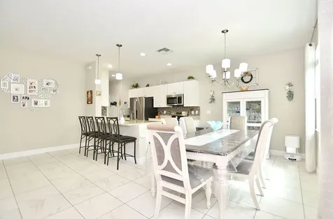 1945 NW Cataluna Circle Port St Lucie FL 34986