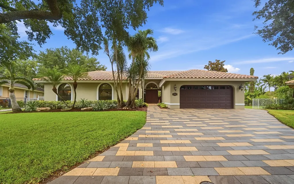 4704 NW 99th Lane Coral Springs FL 33076