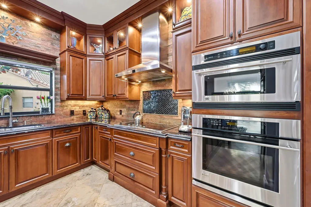 4704 NW 99th Lane Coral Springs FL 33076